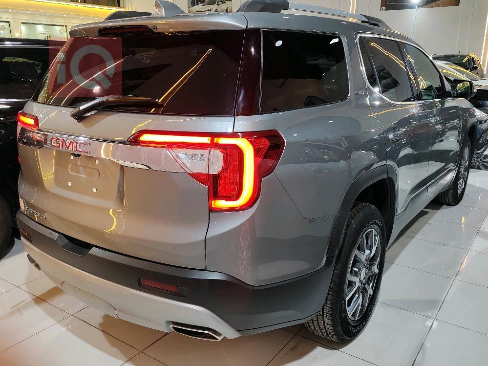 GMC Acadia